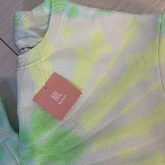 Miss Lola Sweat Outfit - Picture 2 of 3